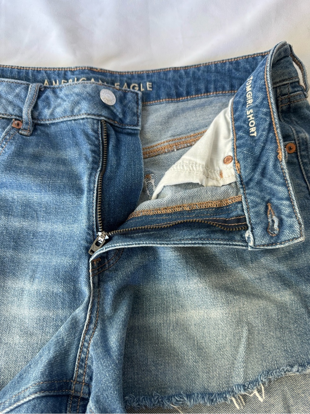 American Eagle Outfitters Shorts Tomgirl Short Stretch Light Blue Wash Size 10 - Picture 6 of 10